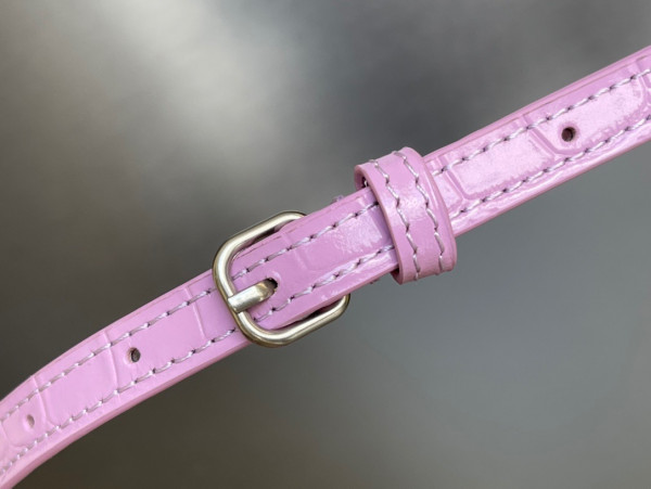 Ba*len*cia*ga hourglass