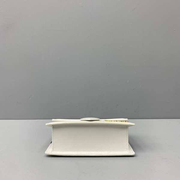 JACQUEMUS Le Bambino