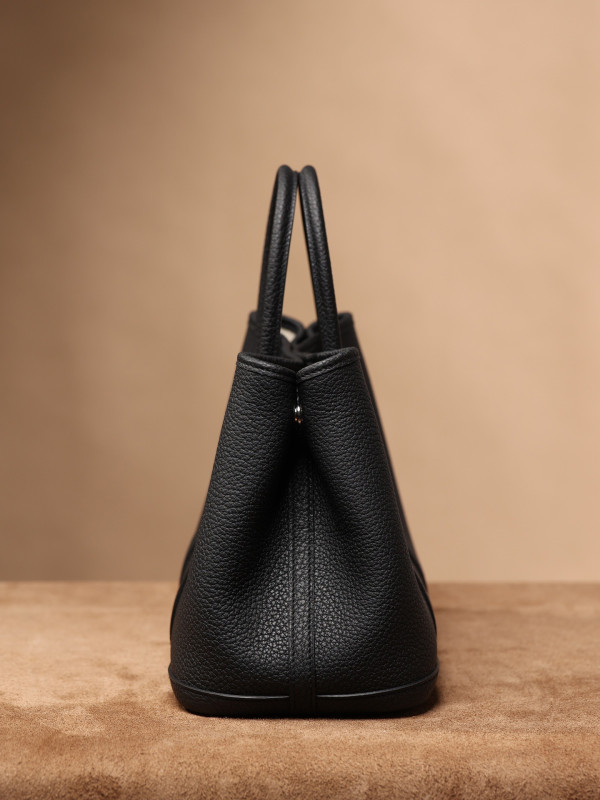 H**mes garden party 30