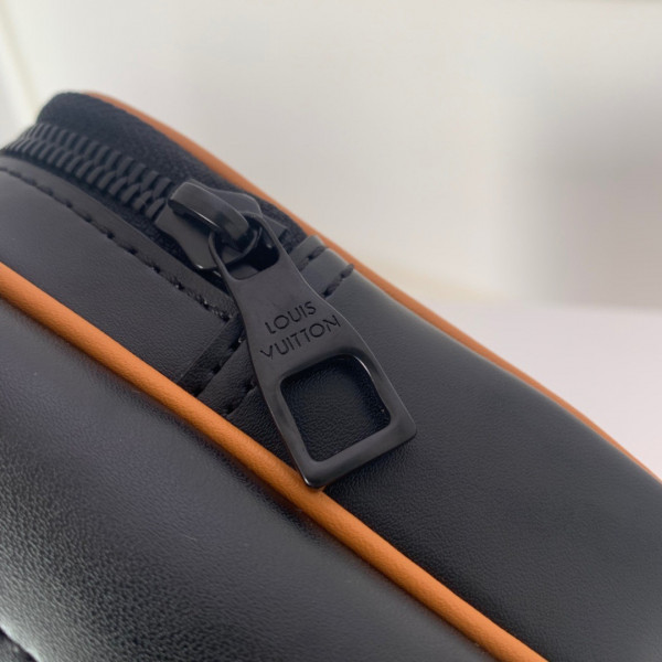 l0*is V*t0n amazone nigo sling bag