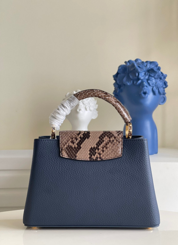 l0*is V*t0n capucines bb