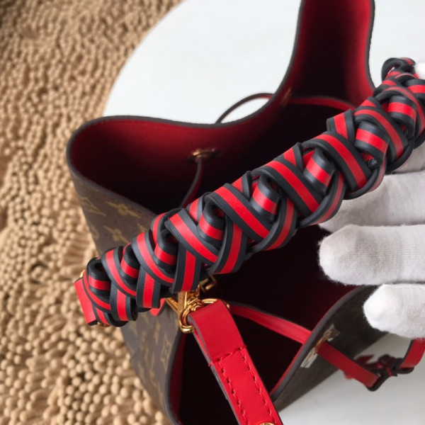 l0*is V*t0n nÉonoÉ