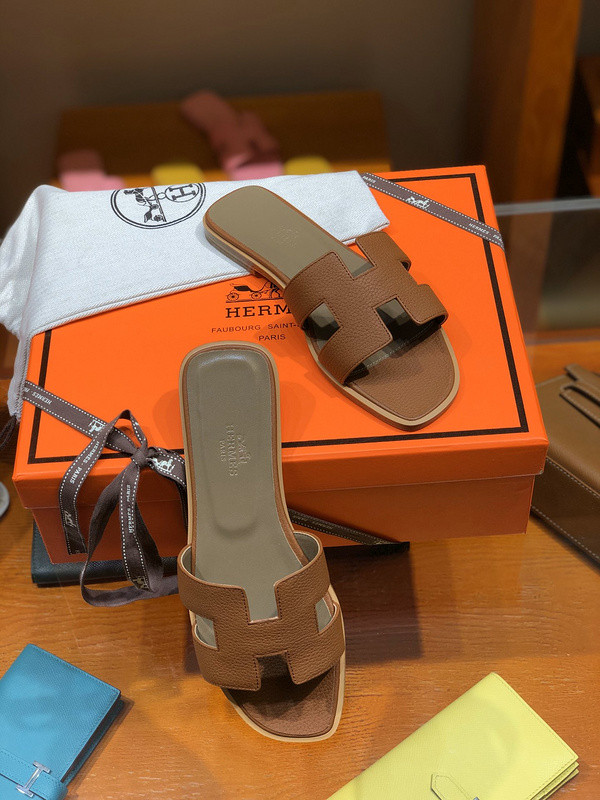 H**mes sandal