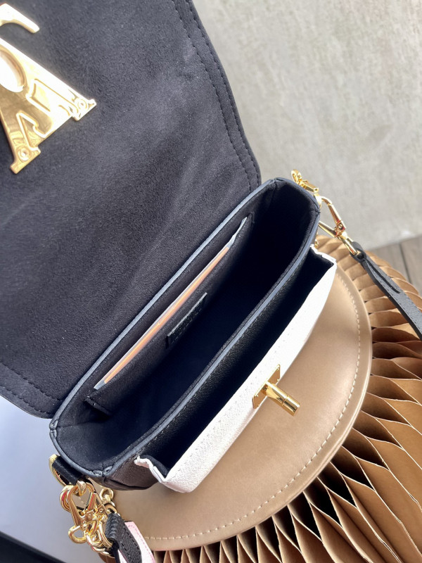 l0*is V*t0n lockme tender