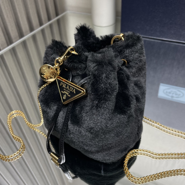 Pra*a  shearling bucket bag