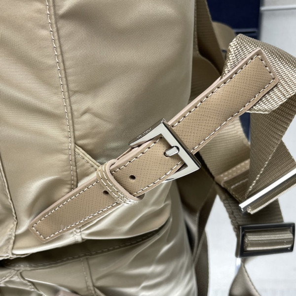 Pra*a re-nylon backpack-23.5*28*12cm