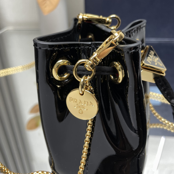 Pra*a shearling bucket bag-9-9-6cm