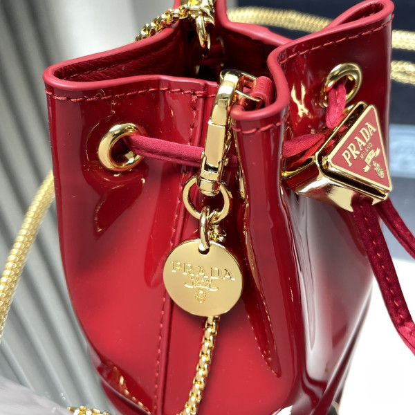 Pra*a shearling bucket bag-9-9-6cm