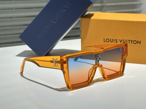 louvis V*t0n sunglasses