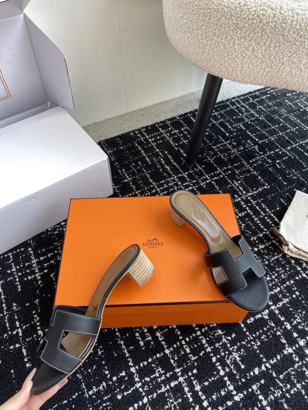 H**mes sandal
