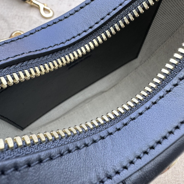 G*u*i gg matelassé mini shoulder bag