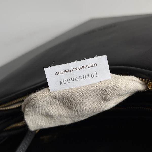 bo*te*ga Ve*ne*ta  gemelli messenger