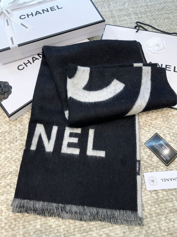 CL Scarf