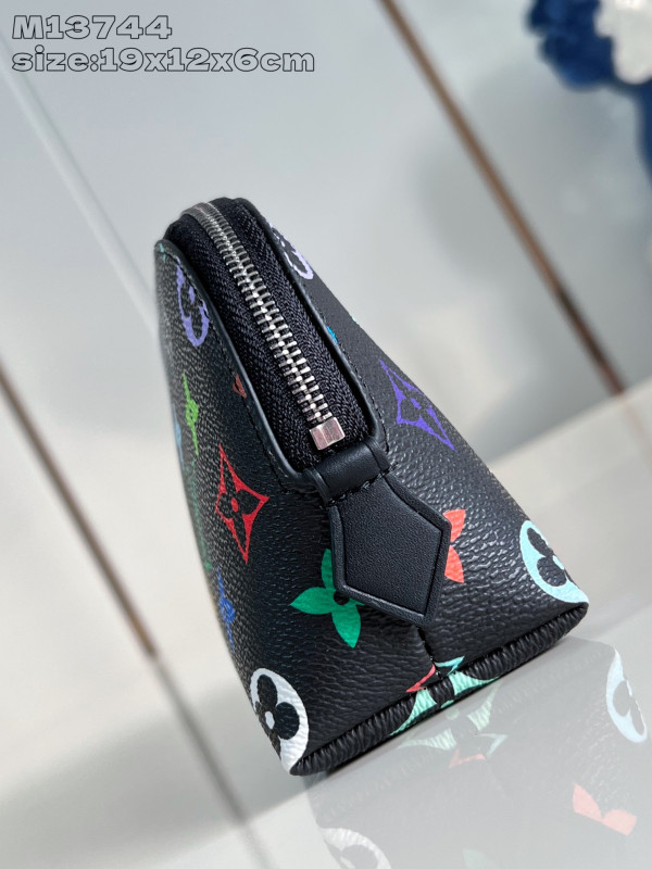 l0*is V*t0n cosmetic pouch pm-19*12*6cm