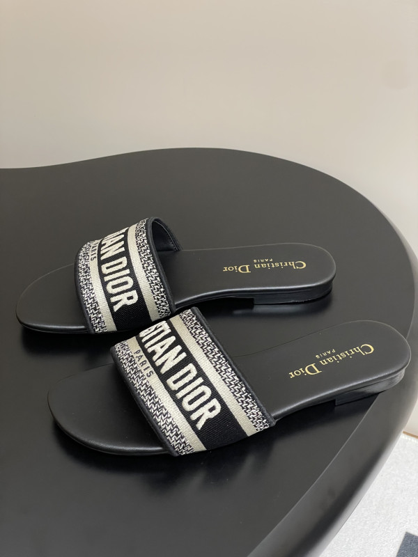 DIRO DWAY SLIDES